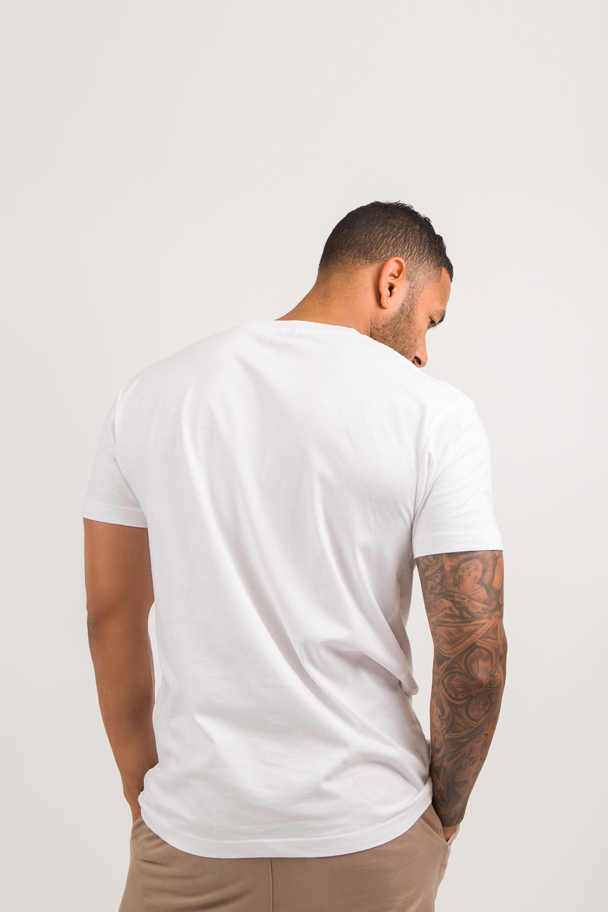 Medizin White Shirt - Cannabis Dispensary in Las Vegas, NV