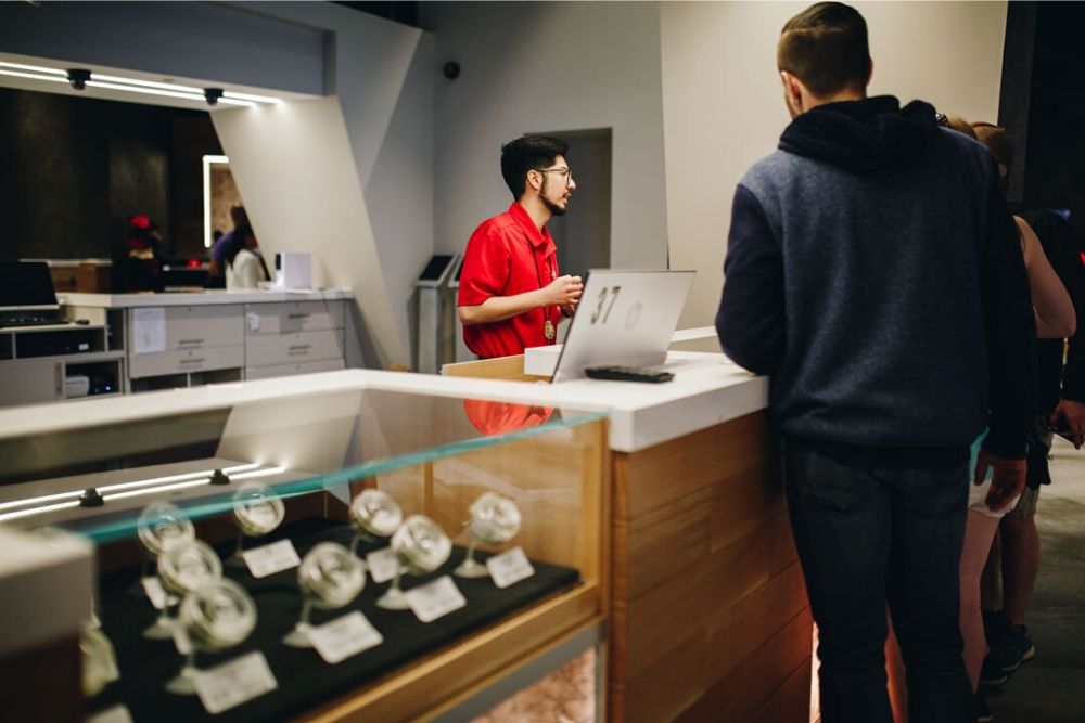 Dispensary Etiquette: 5 Tips for Your First Trip to Planet 13